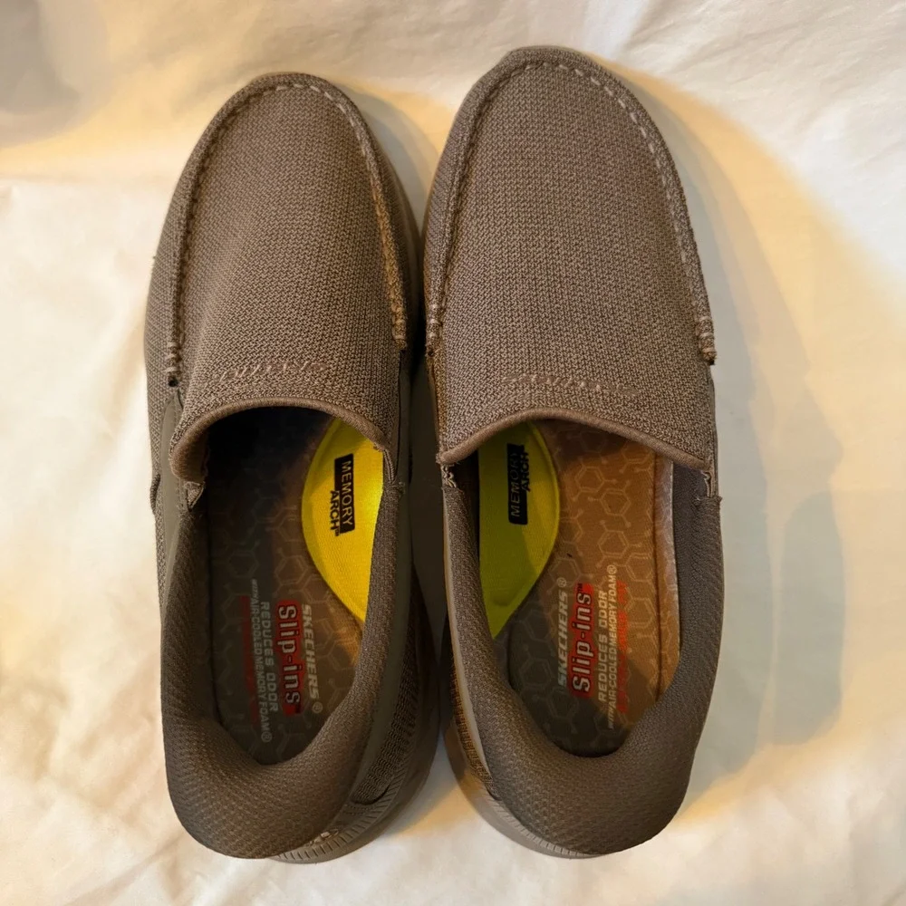 Skechers Mens Slip-ins Relaxed Fit Parson Ralven Taupe Loafers 205451WW Size 12